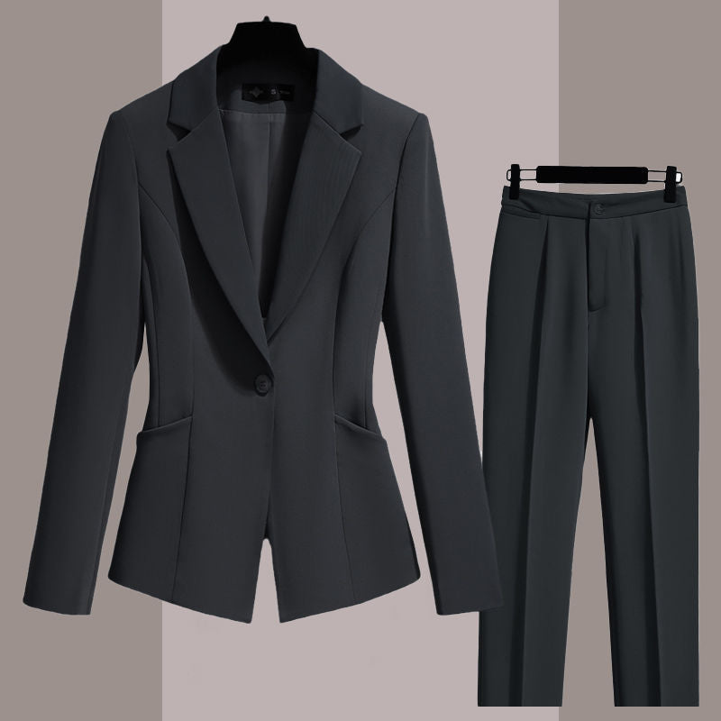 Conjunto de falda y traje profesional para mujer