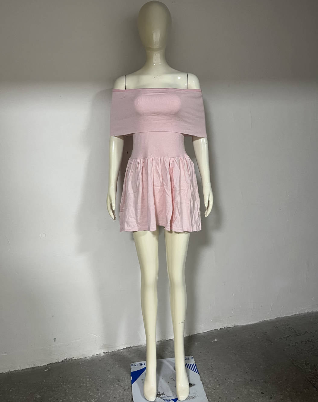 Vestido de punto sexy estilo europeo y americano para vacaciones en la playa