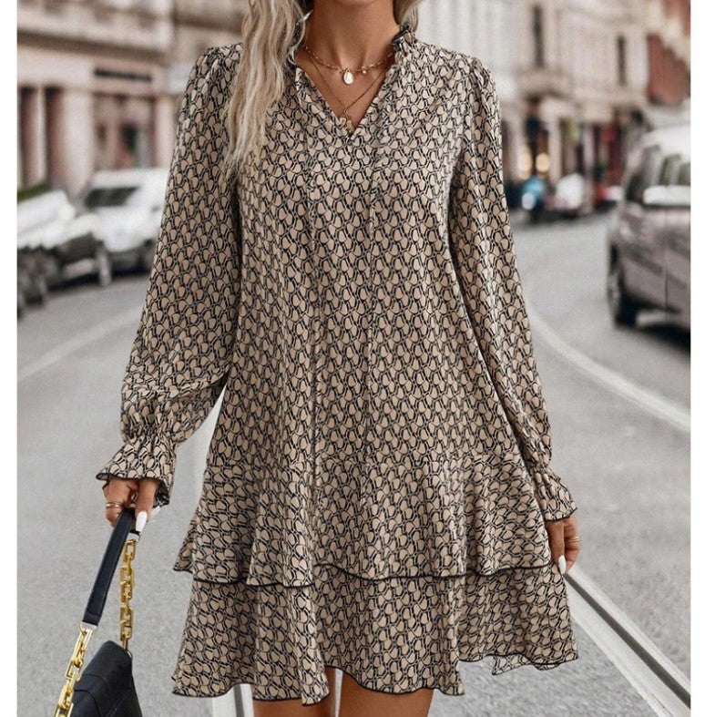 Robe bohème imprimée col V avec lacets et manches longues