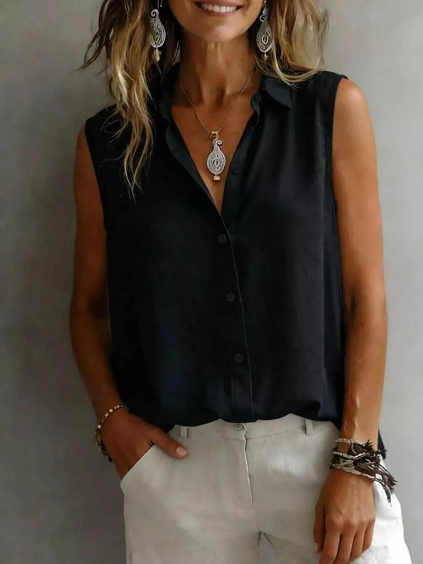 Shop Sleeveless Button-Down Shirt - Women's Fashion | Akatonbo