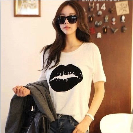 Akatonbo T-Shirt With Big Lips
