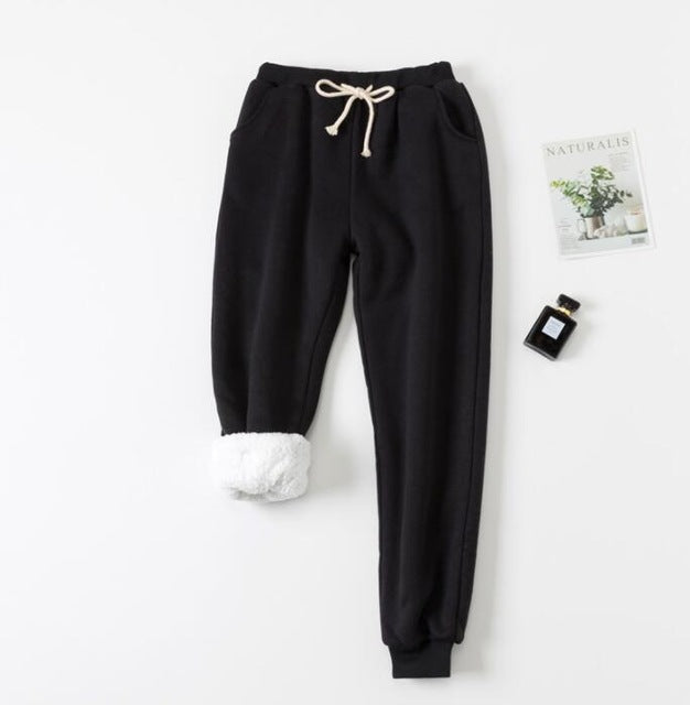 Akatonbo Lamb Velvet Padded Sweatpants