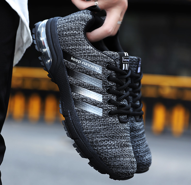 Sports shoes breathable mesh