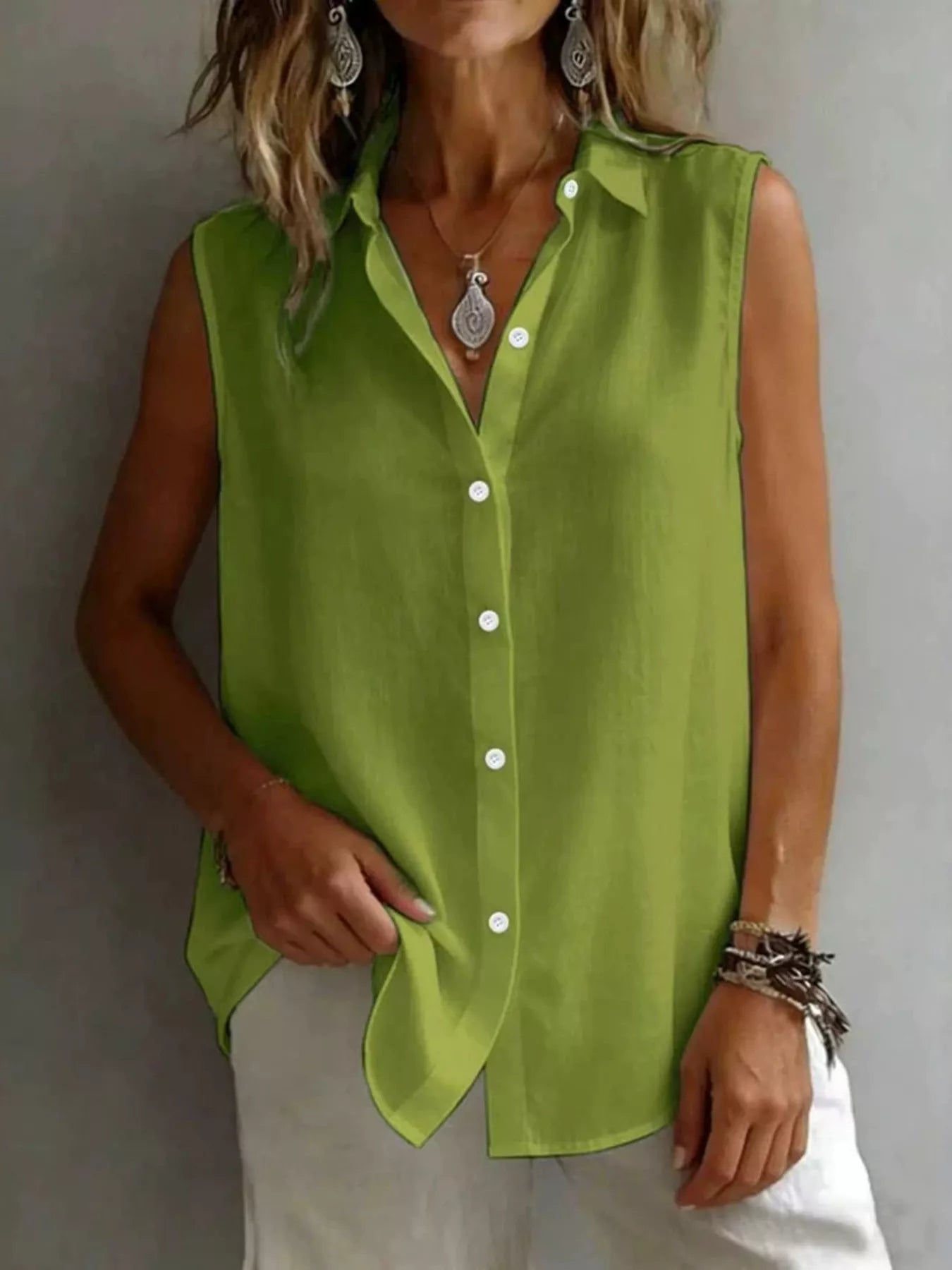 Shop Sleeveless Button-Down Shirt - Women's Fashion | Akatonbo