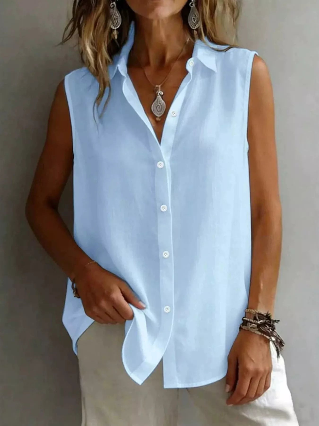 Shop Sleeveless Button-Down Shirt - Women's Fashion | Akatonbo