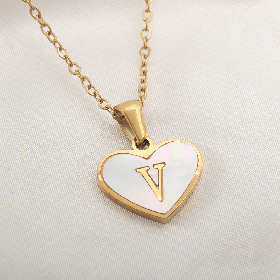 26 Letter Heart-shaped Necklace White Shell Love Clavicle Chain Fashion Personalized Necklace For Women Jewelry Valentine's Day