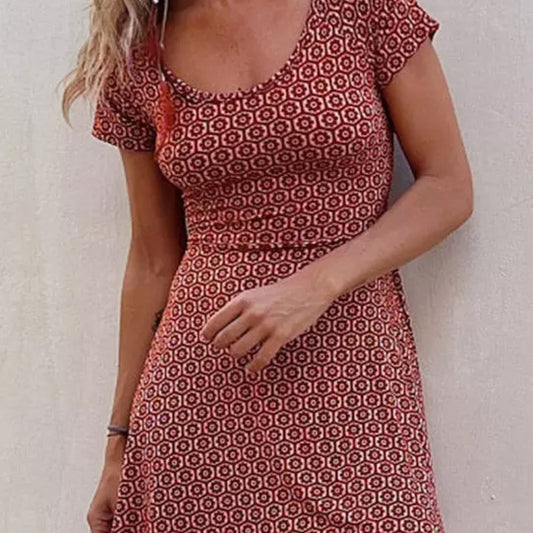 Akatonbo Short-Sleeved Printed Skirt Set