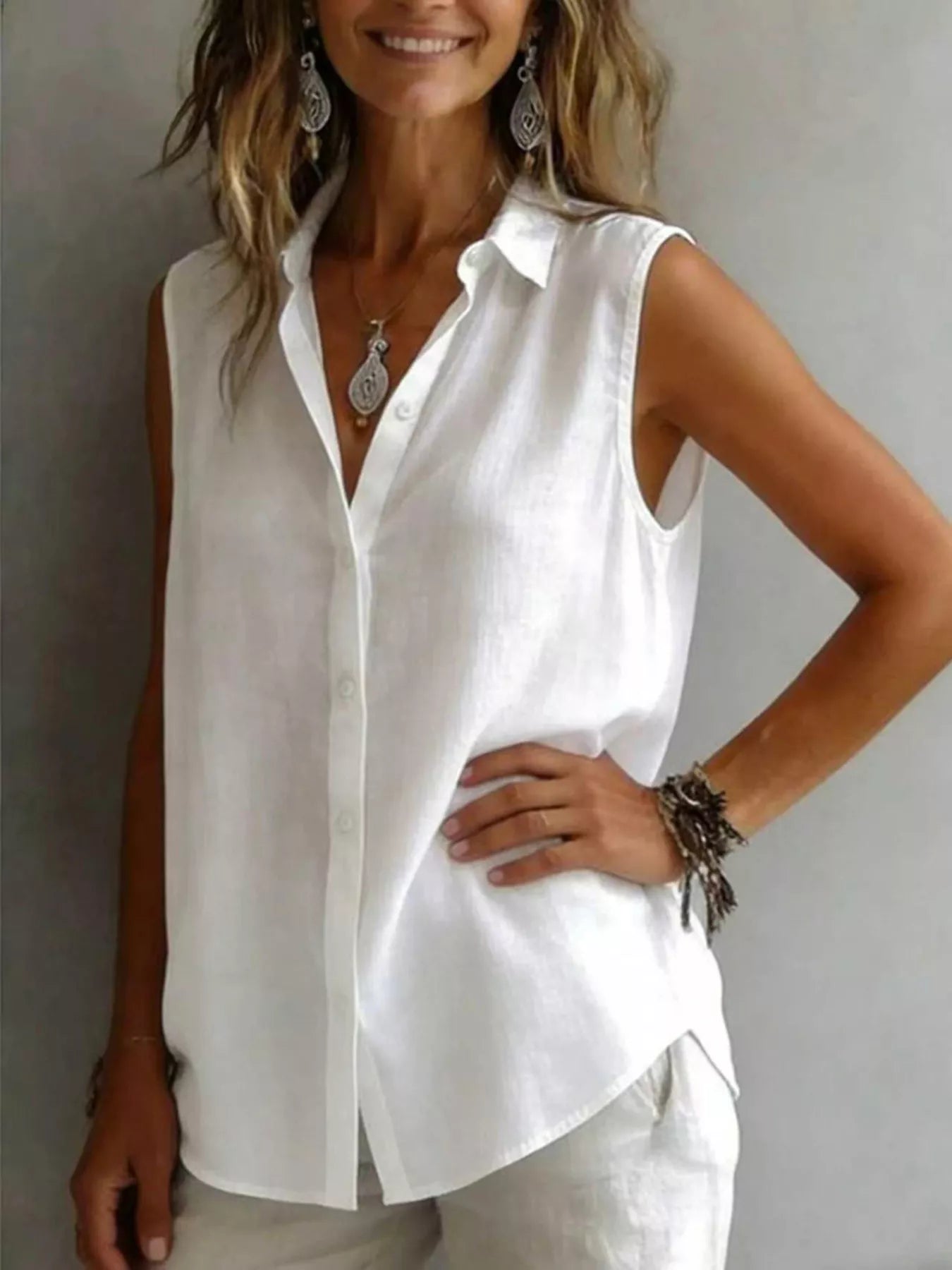 Shop Sleeveless Button-Down Shirt - Women's Fashion | Akatonbo