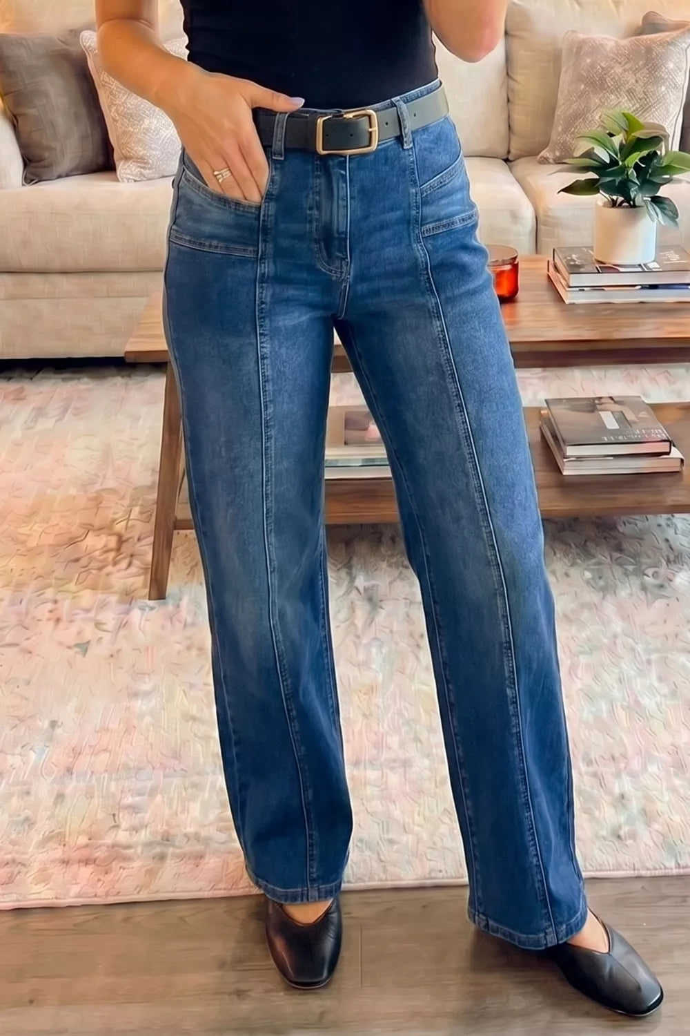 Shop Seam Detail Shift Jeans - Women's Fashion | Akatonbo