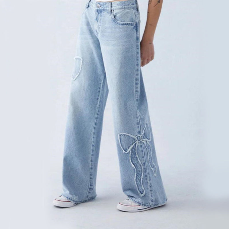 Pantalones Rectos de Mujer Vaqueros con Mariposas Bordadas y Bajo Deshilachado