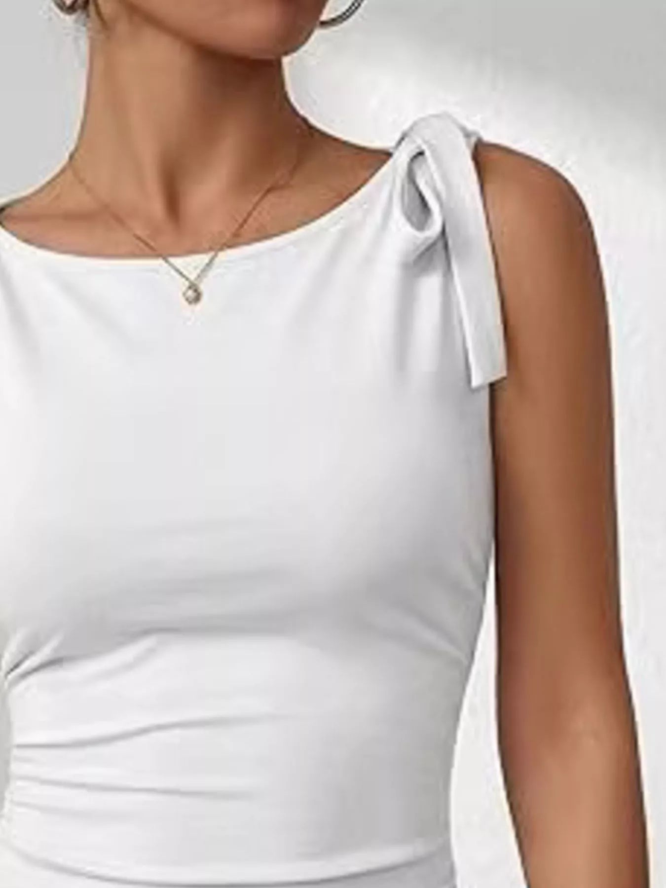 Shop Tie Shoulder Tank Top - Women's Fashion | Akatonbo