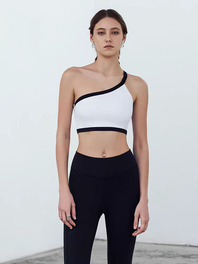 One-word Diagonal Shoulder Design Yoga Set