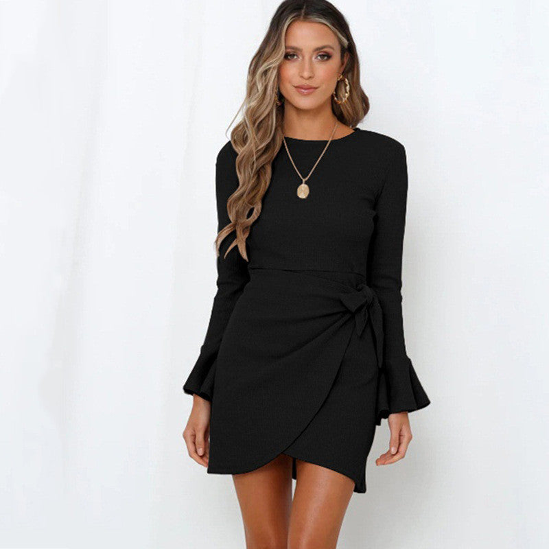 Robe slim femme élégante à manches longues volantées et nœud