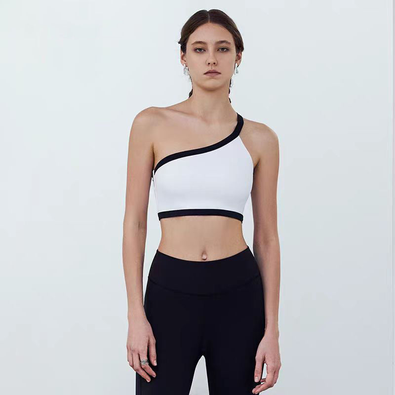 One-word Diagonal Shoulder Design Yoga Set