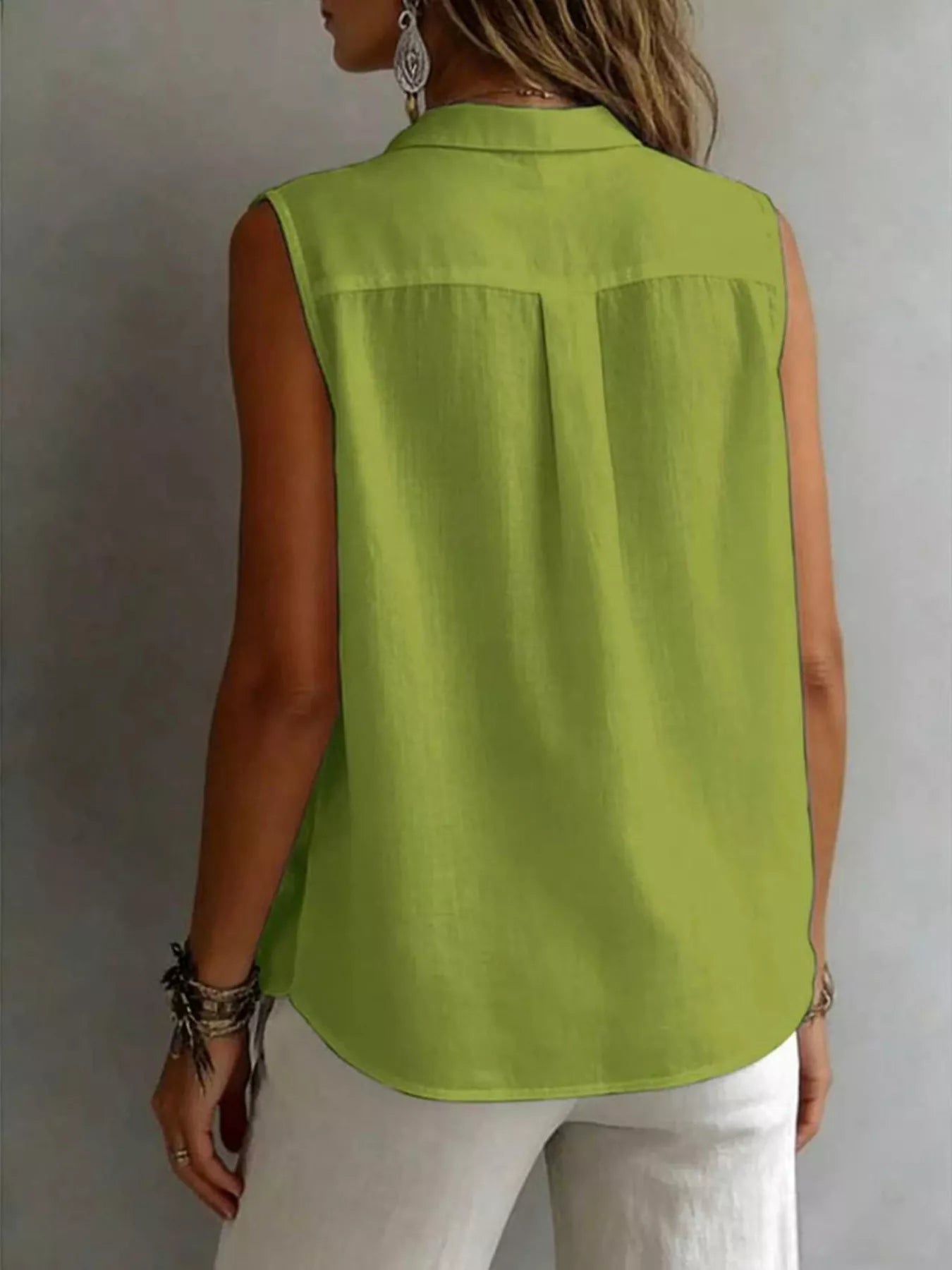 Shop Sleeveless Button-Down Shirt - Women's Fashion | Akatonbo
